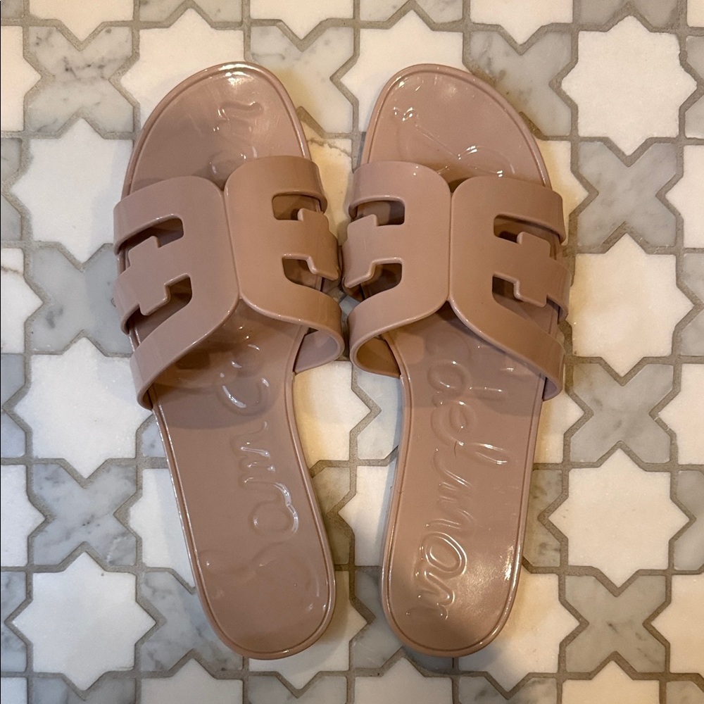 Sam Edelman Bay Jelly Slide Sandal in rose tan color